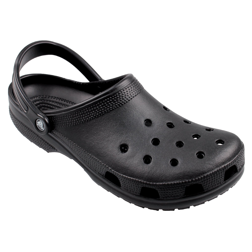 who carries crocs shoes